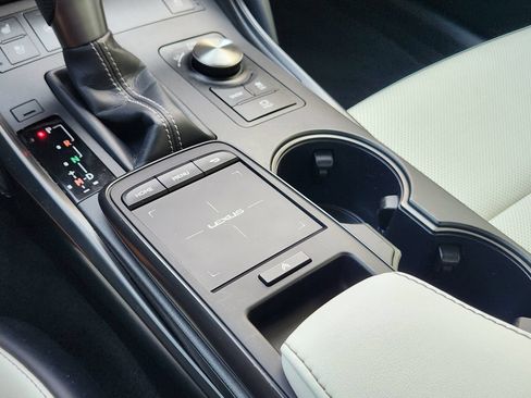 Used 2022 Lexus IS 350 F Sport w/ Accessory Package RWD image 18