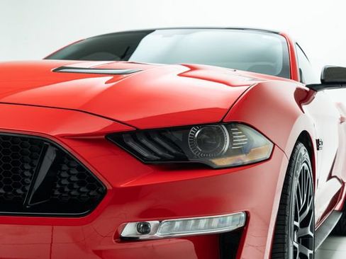 Used 2020 Ford Mustang GT w/ Equipment Group 301A RWD image 11