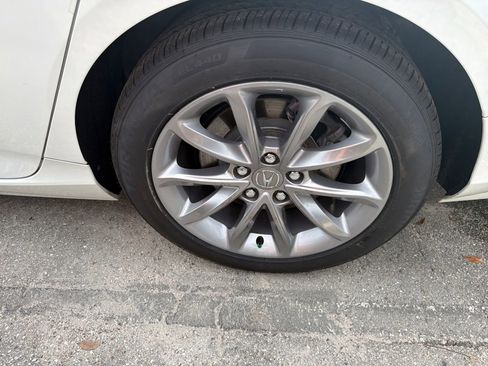 Used 2023 Acura TLX image 23