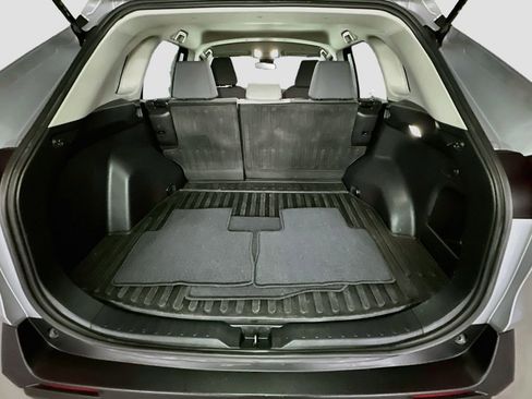 Used 2023 Toyota RAV4 XLE image 33