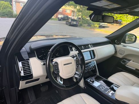 Used 2016 Land Rover Range Rover HSE AWD/4WD image 13