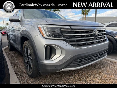 Used 2024 Volkswagen Atlas SE image 1