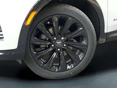 New 2026 Buick Envista Sport Touring w/ Convenience I Package image 2