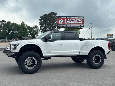 Used 2022 Ford F250 Lariat w/ Lariat Ultimate Package AWD/4WD image 4