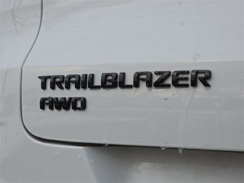 Certified 2023 Chevrolet TrailBlazer RS image 33