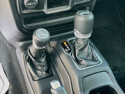 Used 2020 Jeep Wrangler Unlimited Sport AWD/4WD image 16