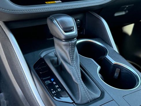 Certified 2023 Toyota Highlander XLE image 27