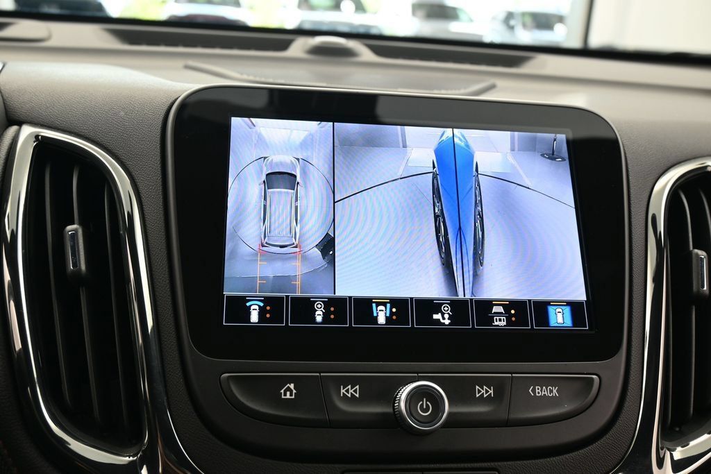 Used 2024 Chevrolet Equinox RS w/ RS Leather Package FWD image 27