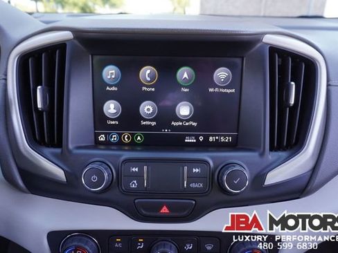 Used 2020 GMC Terrain Denali w/ Denali Premium Package FWD image 31