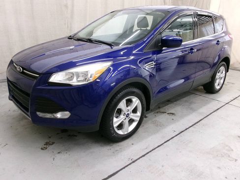 Used 2016 Ford Escape SE AWD/4WD image 2