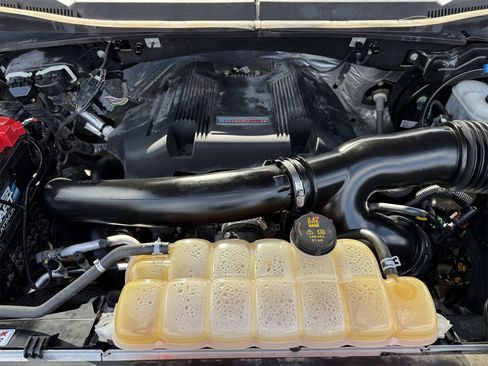 Used 2018 Ford F150 Raptor w/ Equipment Group 802A Luxury image 24