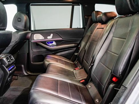 Used 2022 Mercedes-Benz GLS 450 4MATIC image 18