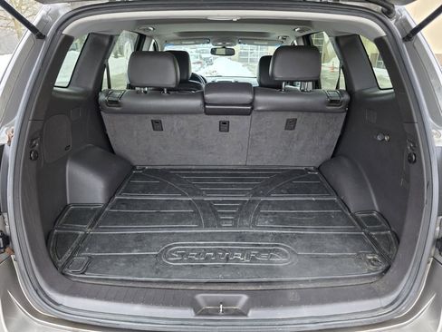 Used 2011 Hyundai Santa Fe Limited image 12