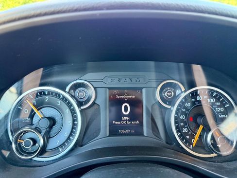 Used 2019 RAM 1500 Tradesman AWD/4WD image 18