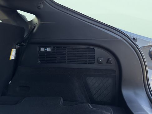 Used 2025 Ford Mustang Mach-E Premium image 37