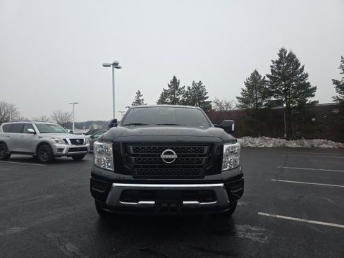 Certified 2024 Nissan Titan SV w/ SV Convenience Package image 2