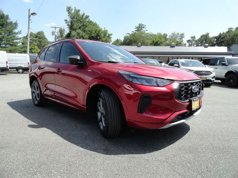 Used 2024 Ford Escape ST-Line AWD/4WD image 3