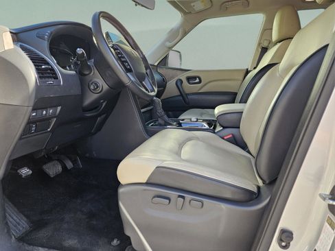 Used 2023 INFINITI QX80 Premium Select w/ All-Season Package image 18