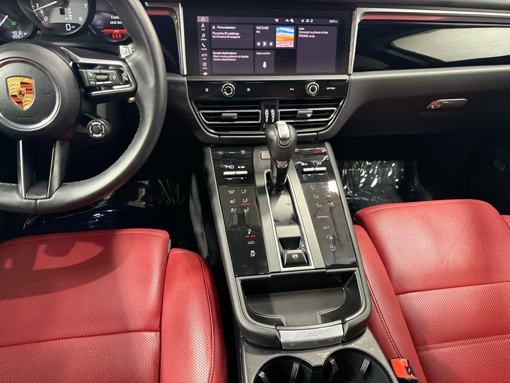 Used 2026 Porsche Macan S AWD/4WD image 19