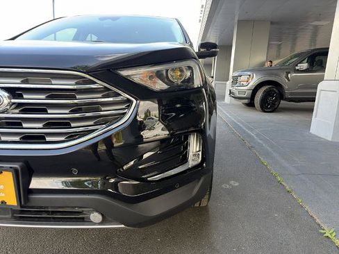 Certified 2024 Ford Edge Titanium w/ Cold Weather Package AWD/4WD image 4