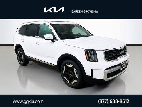 New 2025 Kia Telluride S image 1