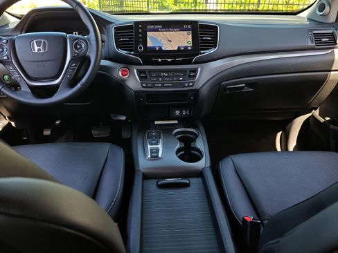 Used 2023 Honda Ridgeline RTL-E image 16
