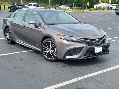 Certified 2024 Toyota Camry SE FWD image 2