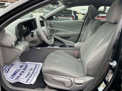 New 2026 Hyundai Elantra SEL Sport Premium w/ Cargo Package FWD image 15