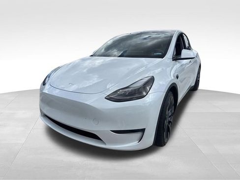 Used 2023 Tesla Model Y Performance AWD/4WD image 5