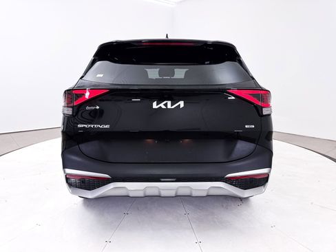 Certified 2023 Kia Sportage LX image 16