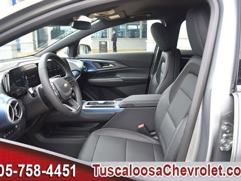 New 2026 Chevrolet Equinox EV LT image 15