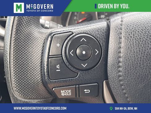 Used 2013 Toyota RAV4 XLE AWD/4WD image 21