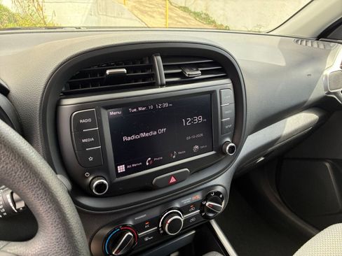 Used 2025 Kia Soul LX w/ LX Technology Package image 20