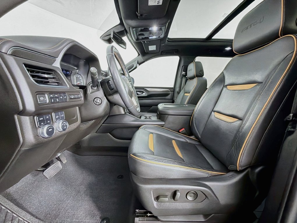 Used 2021 GMC Yukon AT4 w/ Technology Package AWD/4WD image 12