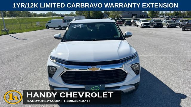 Used 2025 Chevrolet TrailBlazer LT AWD/4WD image 9