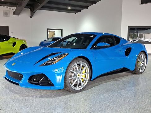 Used 2025 Lotus Emira image 2