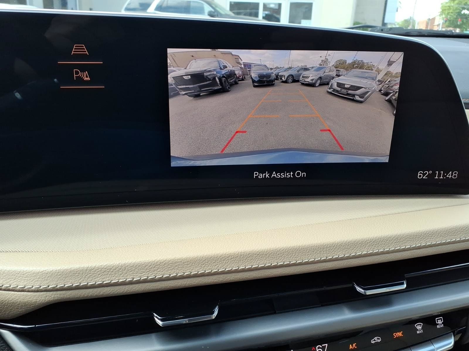 Used 2024 Cadillac XT4 Luxury w/ Cold Weather Package AWD/4WD image 29