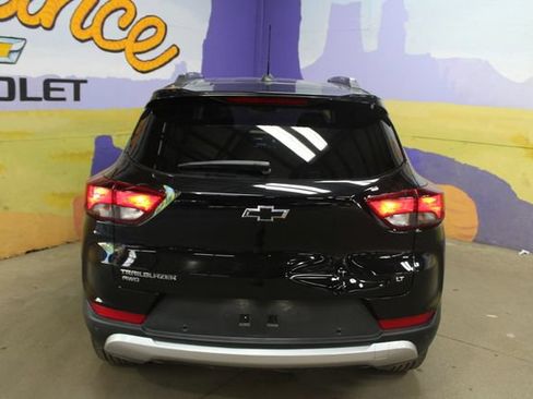 Used 2025 Chevrolet TrailBlazer LT w/ Convenience Package AWD/4WD image 7