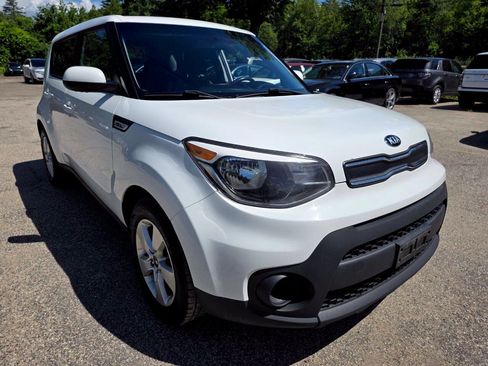 Used 2018 Kia Soul FWD image 6