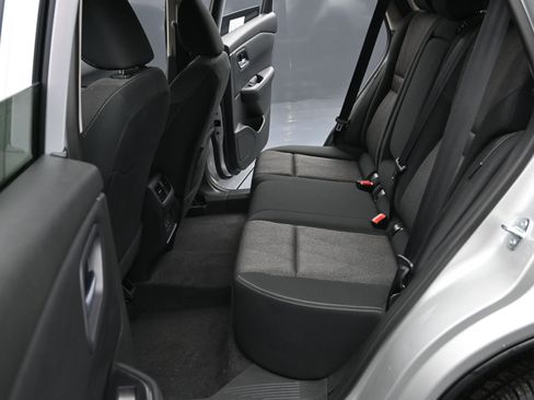 Used 2024 Nissan Rogue SV image 22