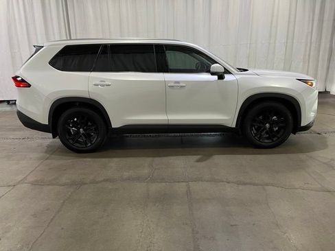 Certified 2024 Toyota Grand Highlander AWD Hybrid image 2