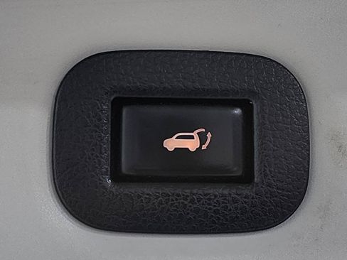 Used 2014 Nissan Rogue SL w/ SL Premium Package AWD/4WD image 38
