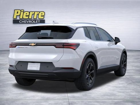 New 2026 Chevrolet Equinox EV LT AWD/4WD image 4