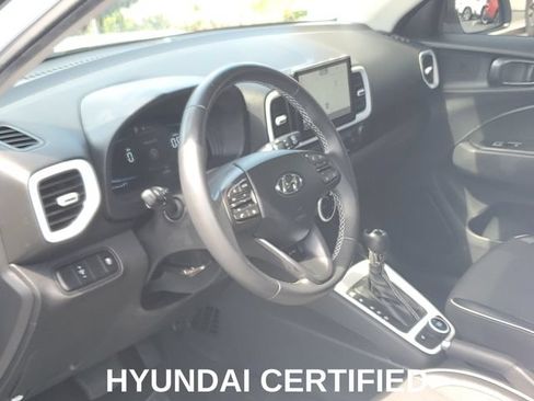 Certified 2023 Hyundai Venue Limited FWD image 8