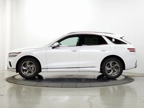 Used 2026 Genesis GV70 2.5T Advanced AWD/4WD image 4