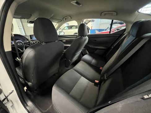 Used 2024 Nissan Sentra SV FWD image 15