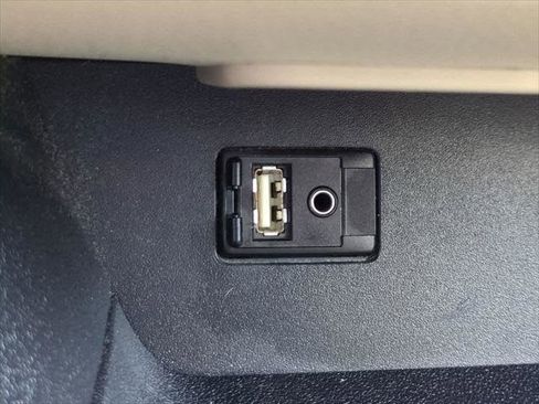 Certified 2016 Toyota Highlander XLE FWD image 23