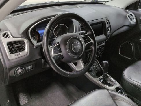 Certified 2021 Jeep Compass Latitude w/ Convenience Group image 10