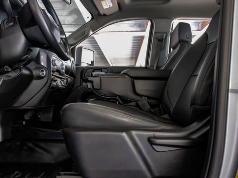 Used 2024 GMC Sierra 3500 Pro image 30