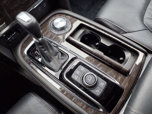 Certified 2023 Nissan Armada Platinum w/ Captain's Chairs Package image 27